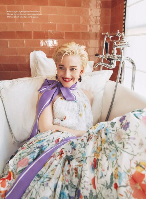 Julia Garner